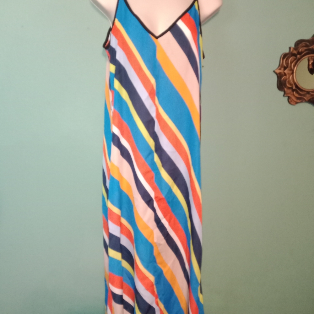 Multi Color Striped Dress - Picture 5 of 8